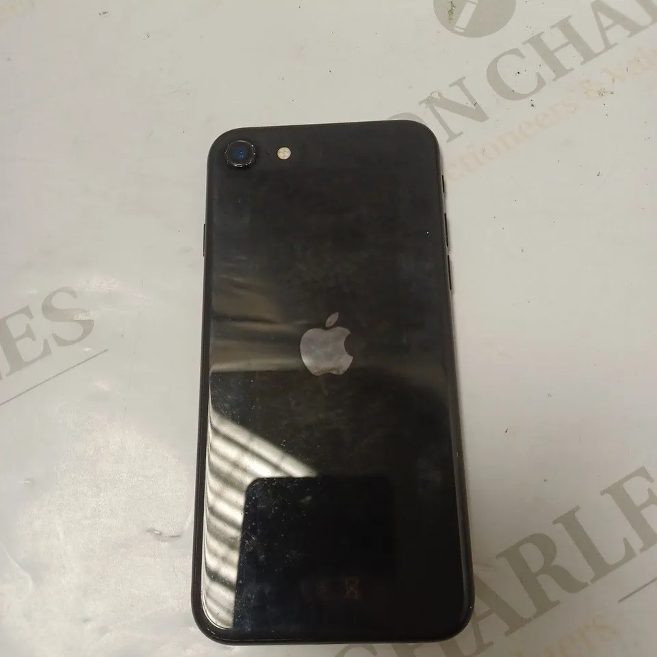 APPLE IPHONE SE IN BLACK