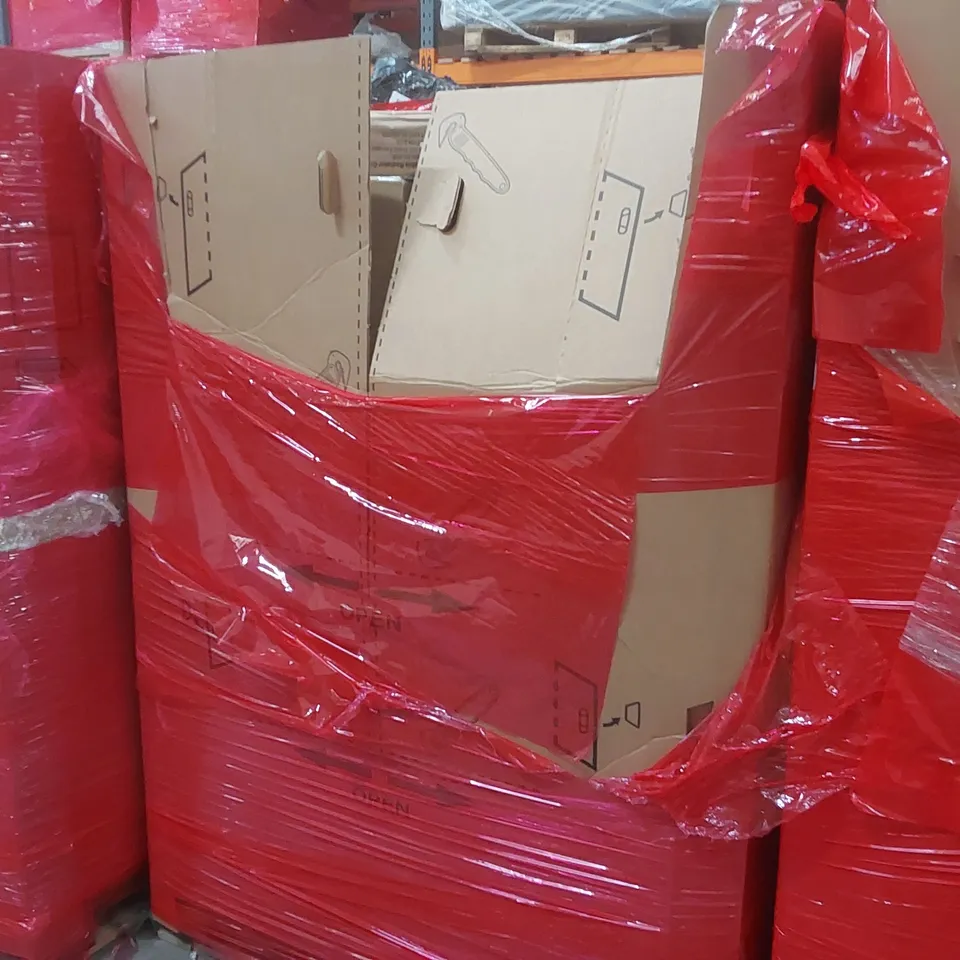 PALLET CONTAINING A LARGE QUANTITY OF ASSORTED ITEMS INCLUDING: OFFICE CHAIR, RADIATOR COVER, CEILING FAN, VIBRATION PLATE EXERCISE MACHINE, METAL GARDEN FENCE ECT