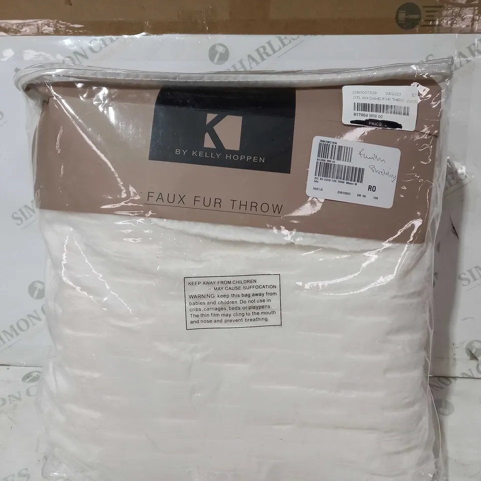 OUTLET KELLY HOPPEN DASHED FAUX FUR THROW