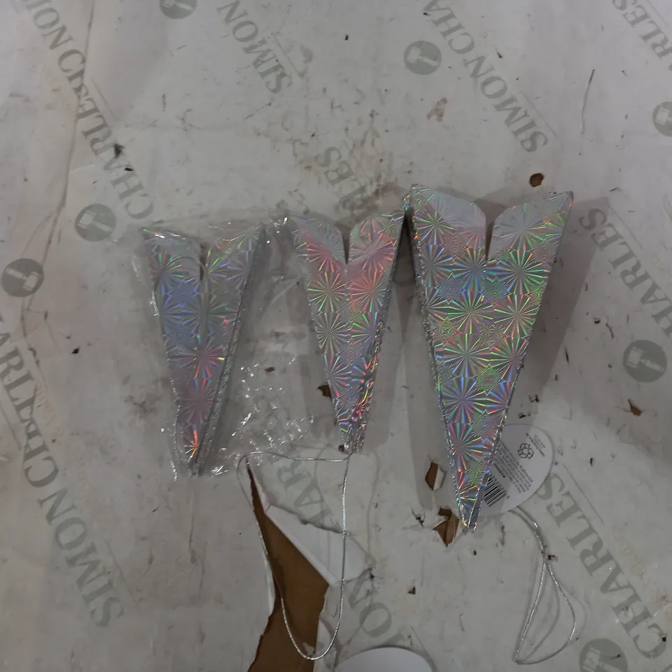 FESTIVE SET OF 3 PAPER FOLDABLE IRIDESCENT SILVER STARS
