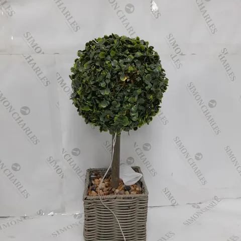 BASKET TREE DECORATION