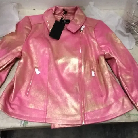 5 BOXES OF APPROXIMATELY 12 JULIEN MACDONALD PINK/GOLD BIKER JACKET - SIZE 20