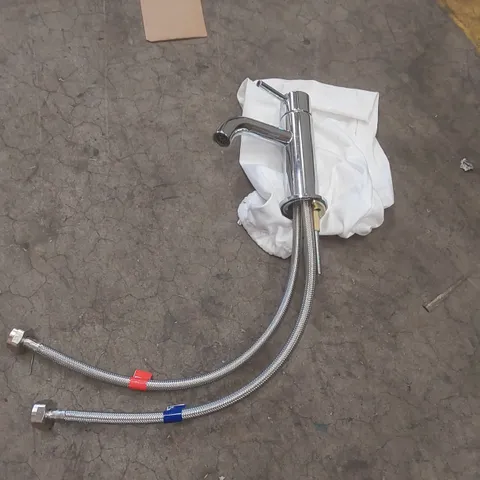 BOXED HOT AND COLD TAP