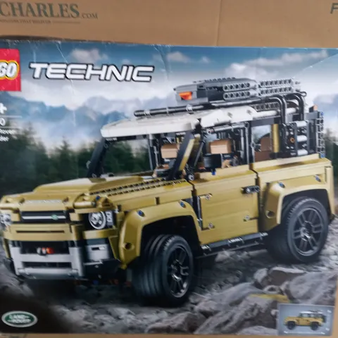 BOXED LEGO TECHNIC LAND ROVER DEFENDER 11+ 42110