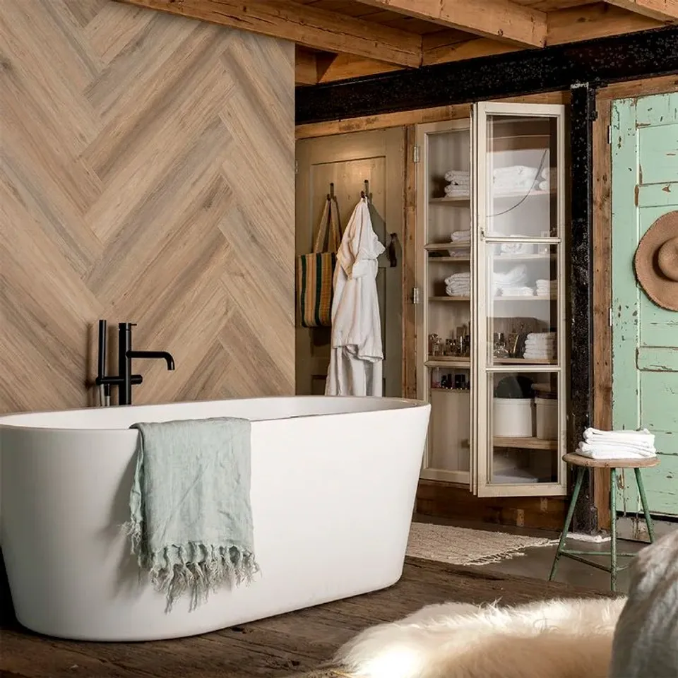 BOXED ACKERMANN VINYL WOOD LOOK PLANKS 