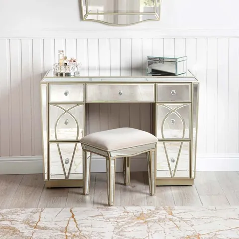 BOXED IGNAZ DRESSING TABLE