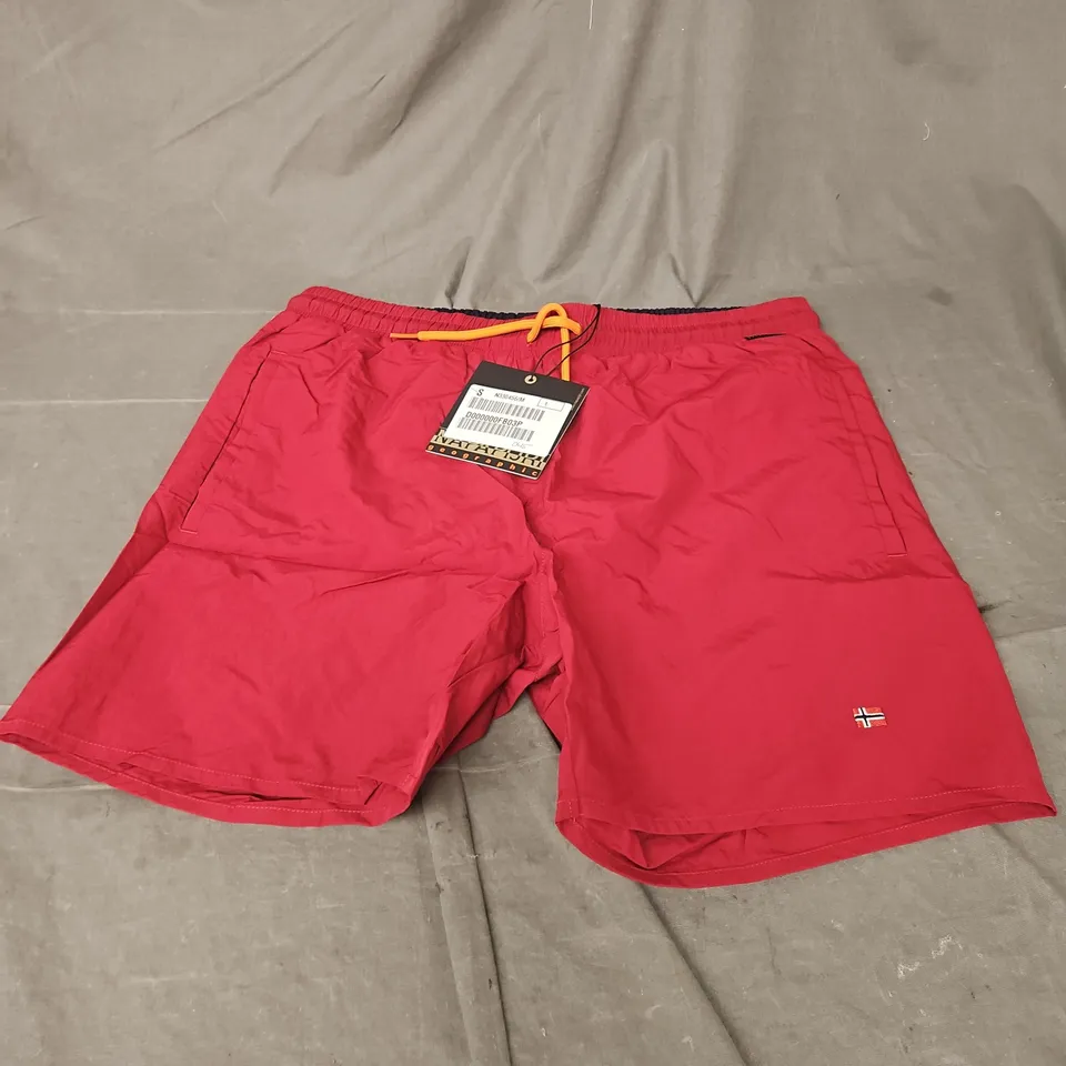NAPAPIJRI HALDANE SHORTS IN TIBETAN RED SIZE M