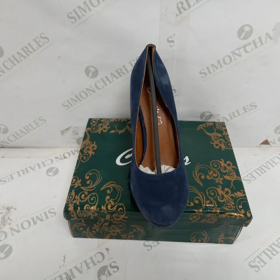 APPROXIMATELY 12 BOXED PAIR OF CLARA'S HIGH HEEL SHOES IN AZUL TO INCLUDE SIZES 36, 38, 39
