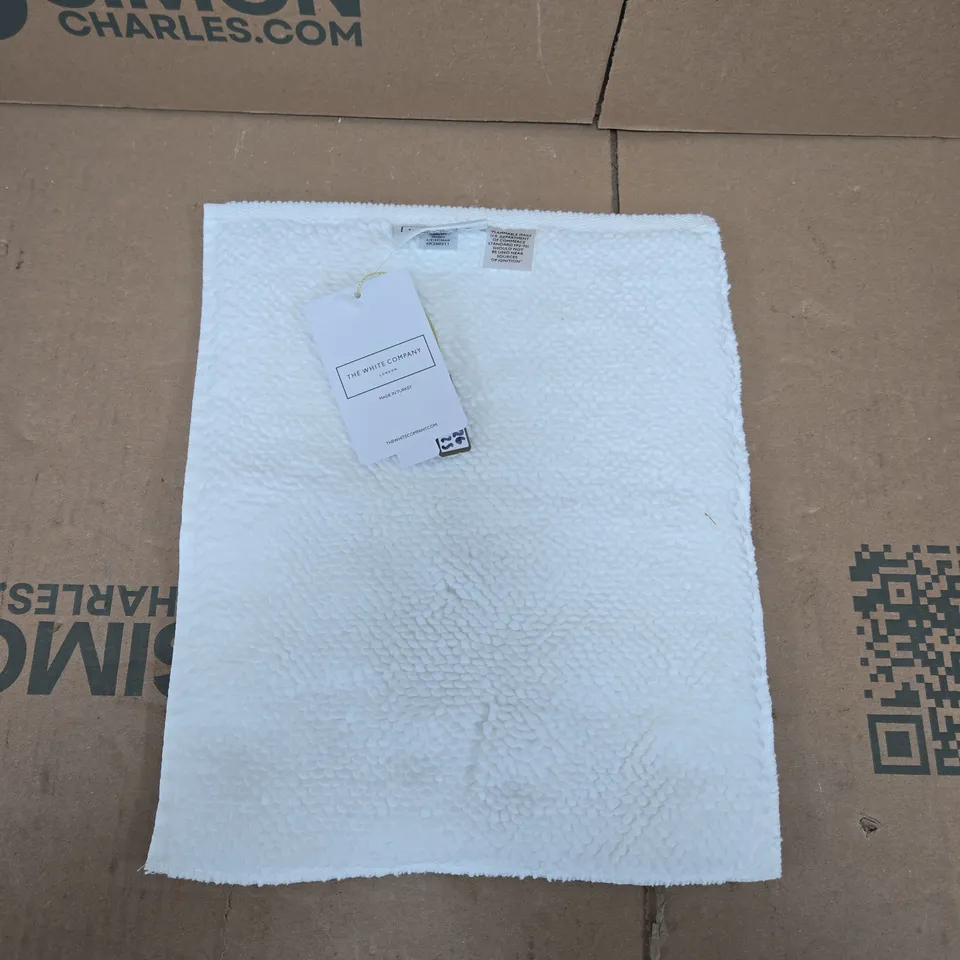 THE WHITE COMPANY ILE DE RE BATH MAT – WHITE, 50 X 80 CM