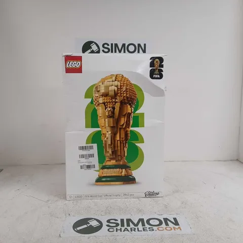 LEGO FIFA SPECIAL EDITION WORLD CUP OFFICIAL TROPHY 43020 12+