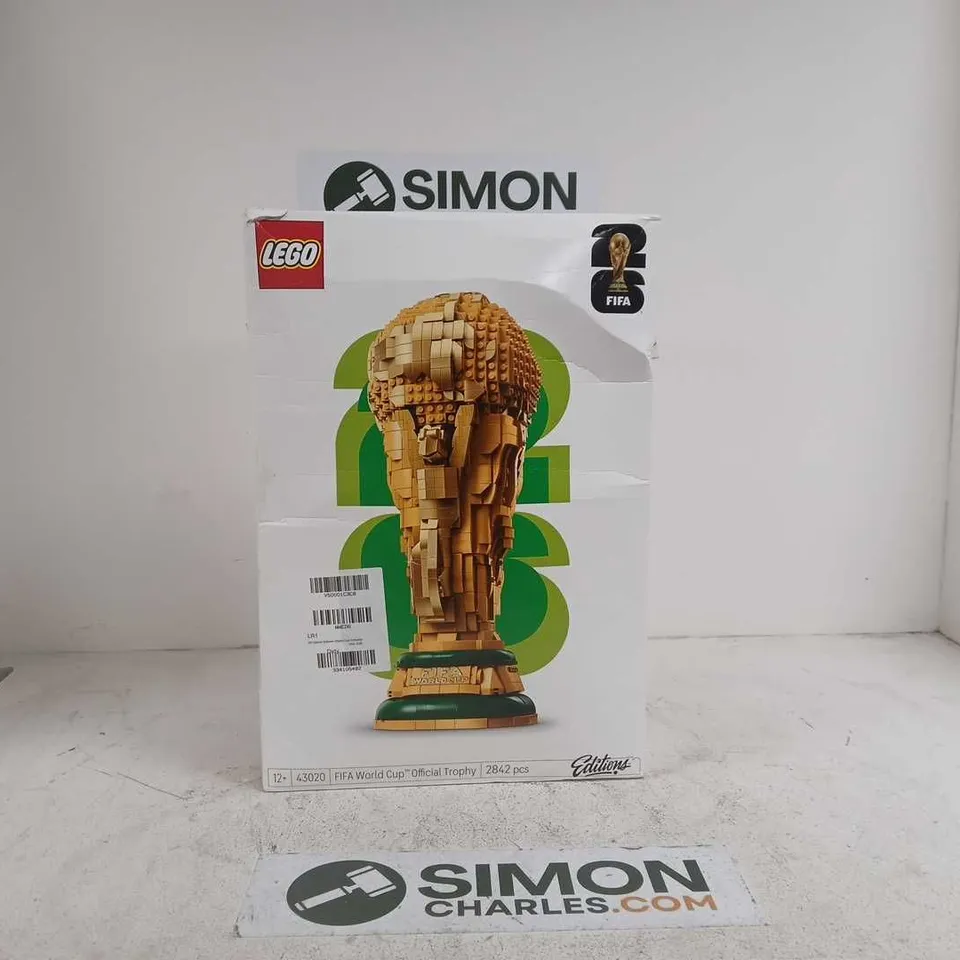 LEGO FIFA SPECIAL EDITION WORLD CUP OFFICIAL TROPHY 43020 12+