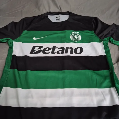 NIKE SPORTING FOOTBALL SHIRT - MEDIUM