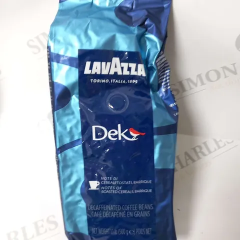 APPROXIMATELY 5 PACKS OF LAVAZZA DEK DECAFFEINATED COFFEE BEANS 500G