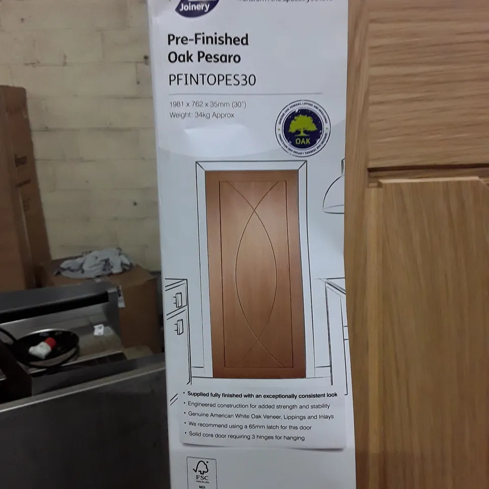 XL JOINERY PRE-FINISHED OAK PESARO INTERNAL DOOR 1981×762×35MM