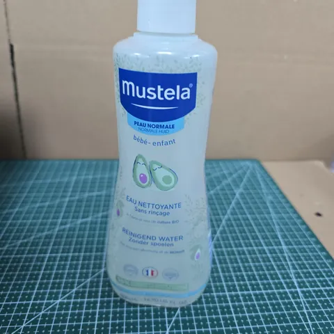 TOTE OF APPROXIMATELY 12 MUSTELA BABY CLEANSING WATER BOTTLES