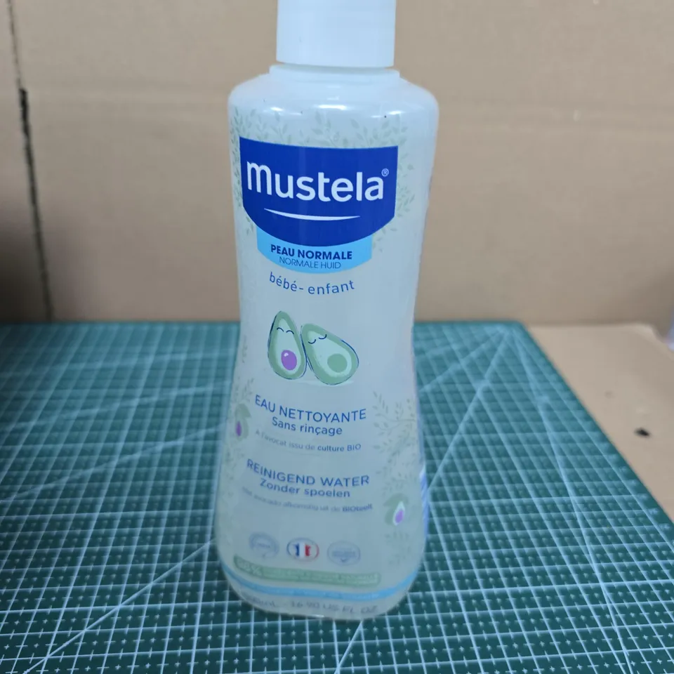 TOTE OF APPROXIMATELY 12 MUSTELA BABY CLEANSING WATER BOTTLES