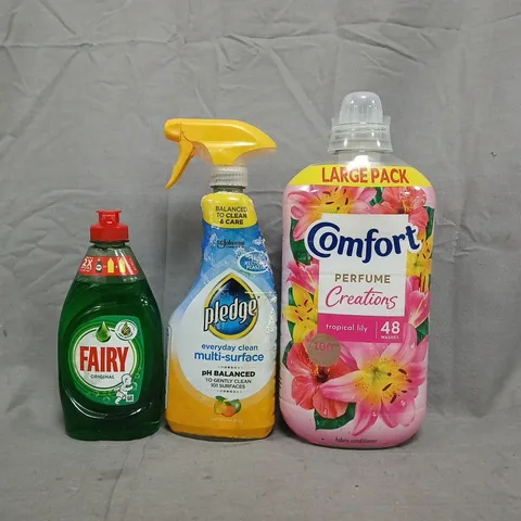 APPROXIMATELY 10 ASSORTED HOUSEHOLD ITEMS TO INCLUDE COMFORT, PLEDGE, FAIRY, ETC