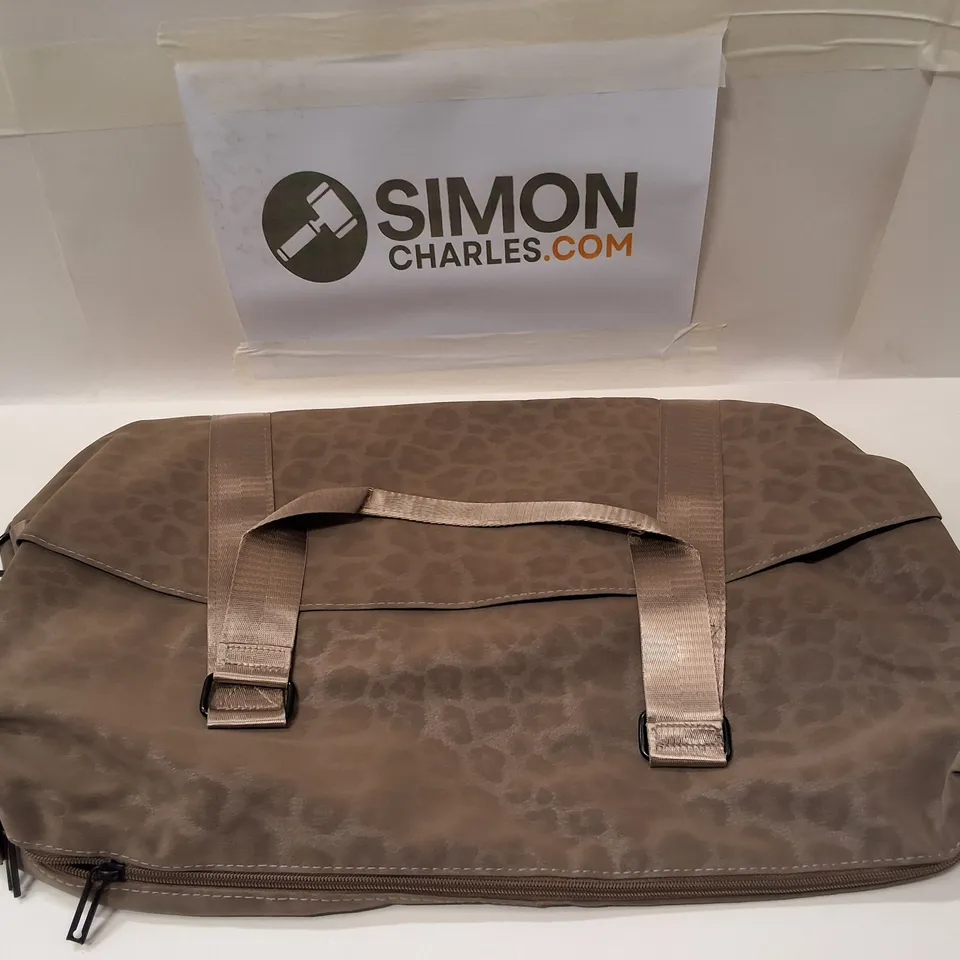 LEOPARD PRINT DUFFLE BAG
