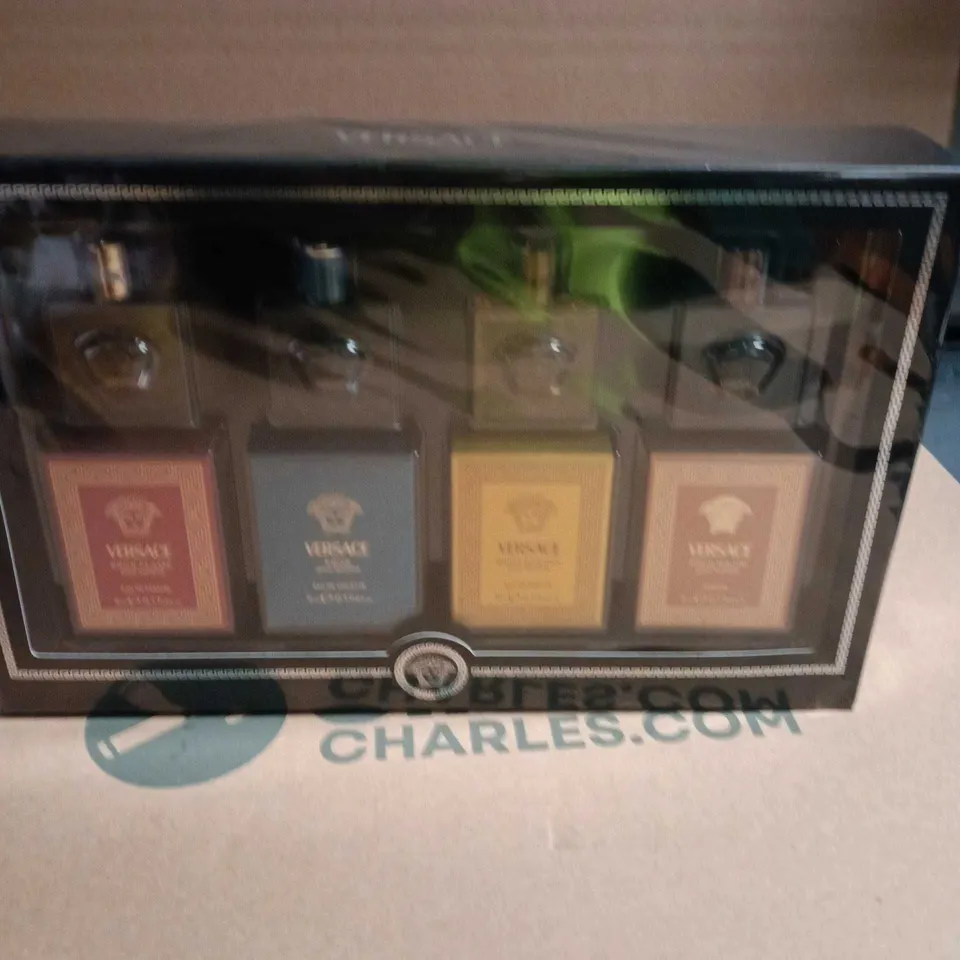 VERSACE FRAGRANCE MINIATURE SET – 4 X MINI BOTTLES IN DISPLAY BOX