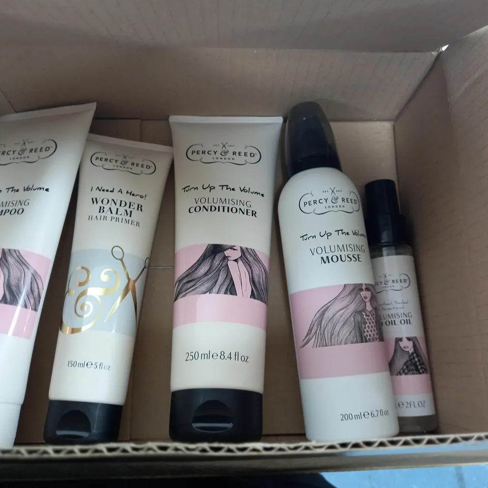 BOXED PERCY REED SET OF ITEMS INCLUDING SHAMPOO, CONDITIONER, VOLUME MOUSE ETC