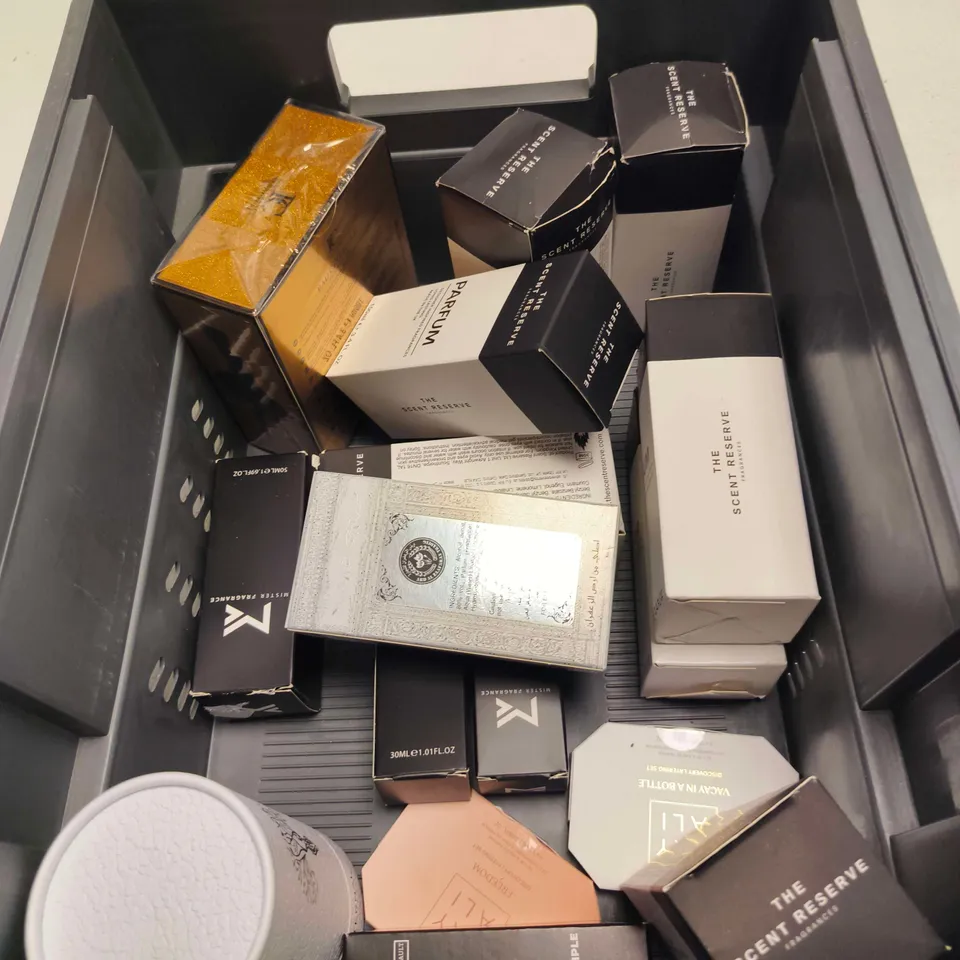 APPROXIMATELY 15 ASSORTED FRAGRANCES TO INCLUDE THE SCENT RESERVE, JO MALONE, ETERNAL ETC