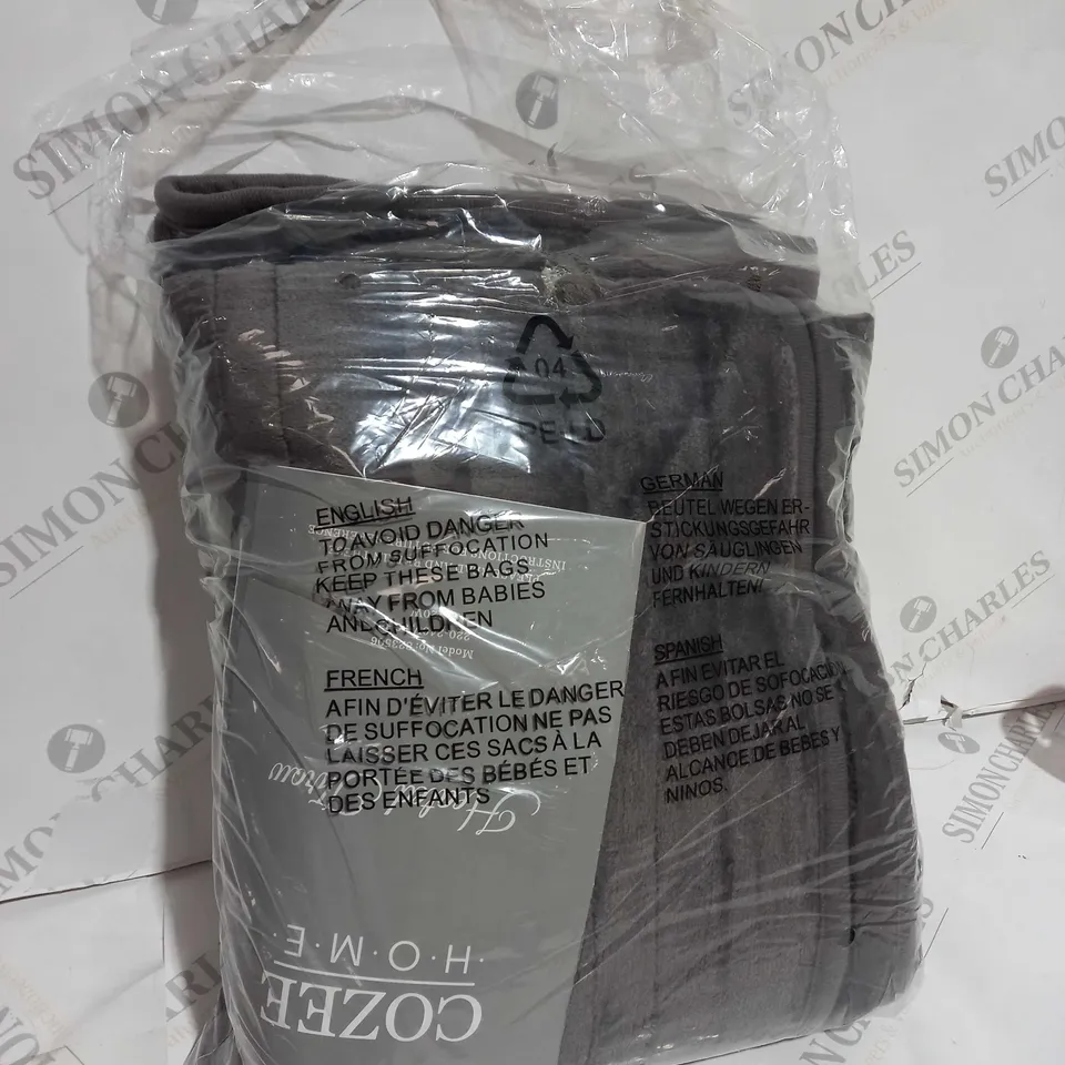  BOXED COZEE HOME HEATED BLANKET IN CHARCOAL 