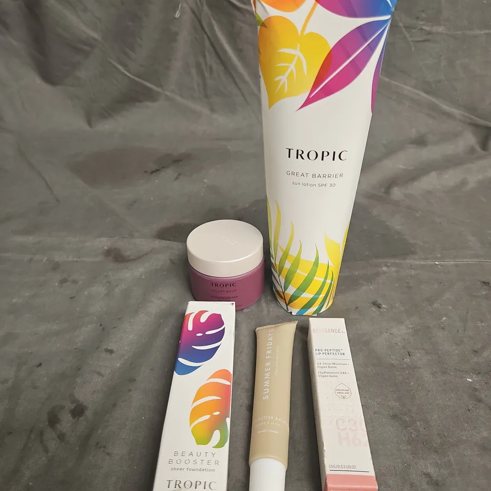 LOT OF APPROX 5 ASSORTED COSMETIC PRODUCTS TO INCLUDE - BIOSSANCE PRO-PEPTIDE LIP PERFECTOR - TROPIC GREAT BARRIER SUN LOTION - SUMMER FRIDAYS LIP BUTTER BALM - ETC