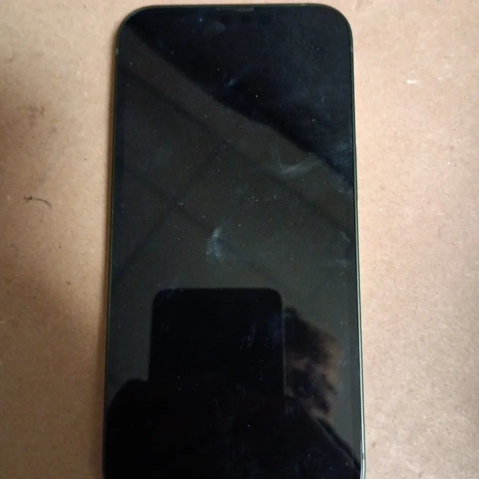 APPLE IPHONE 13 – GREEN