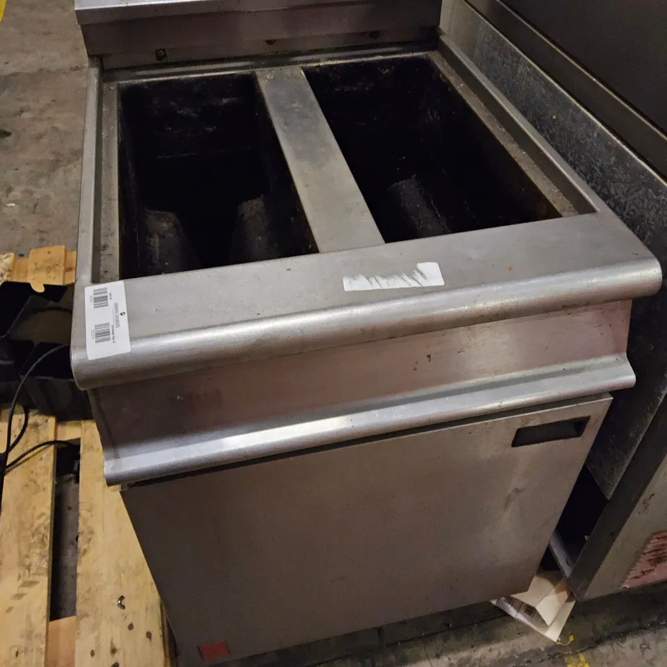 FALCON FREE STANDING GAS FIRED DOUBLE TANK DEEP FAT FRYER 