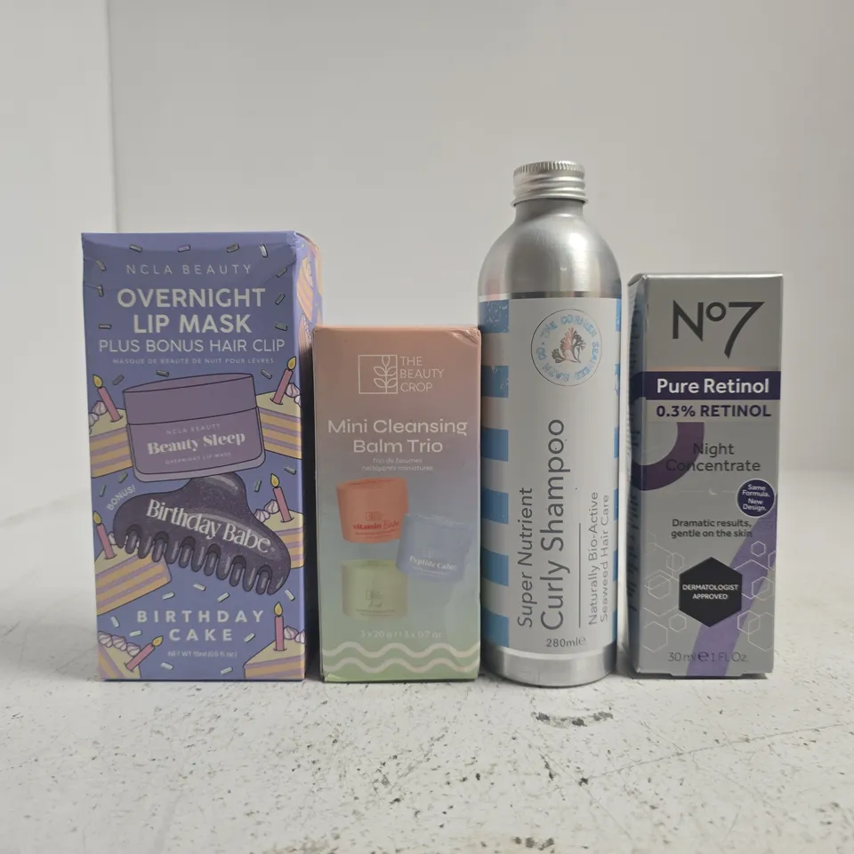 APPROXIMATELY 15 ASSORTED COSMETIC ITEMS INCLUDING VARIOUS MAKES AND BRANDS - COLLECTION ONLY