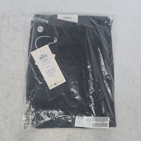 BAGGED ONLY CHARA HIGH WAIST BARREL LEG PANEL JEANS IN BLACK SIZE SMALL
