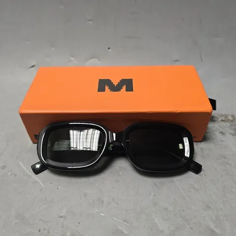 BOXED MELLER BLACK CLASSIC SUNGLASSES 