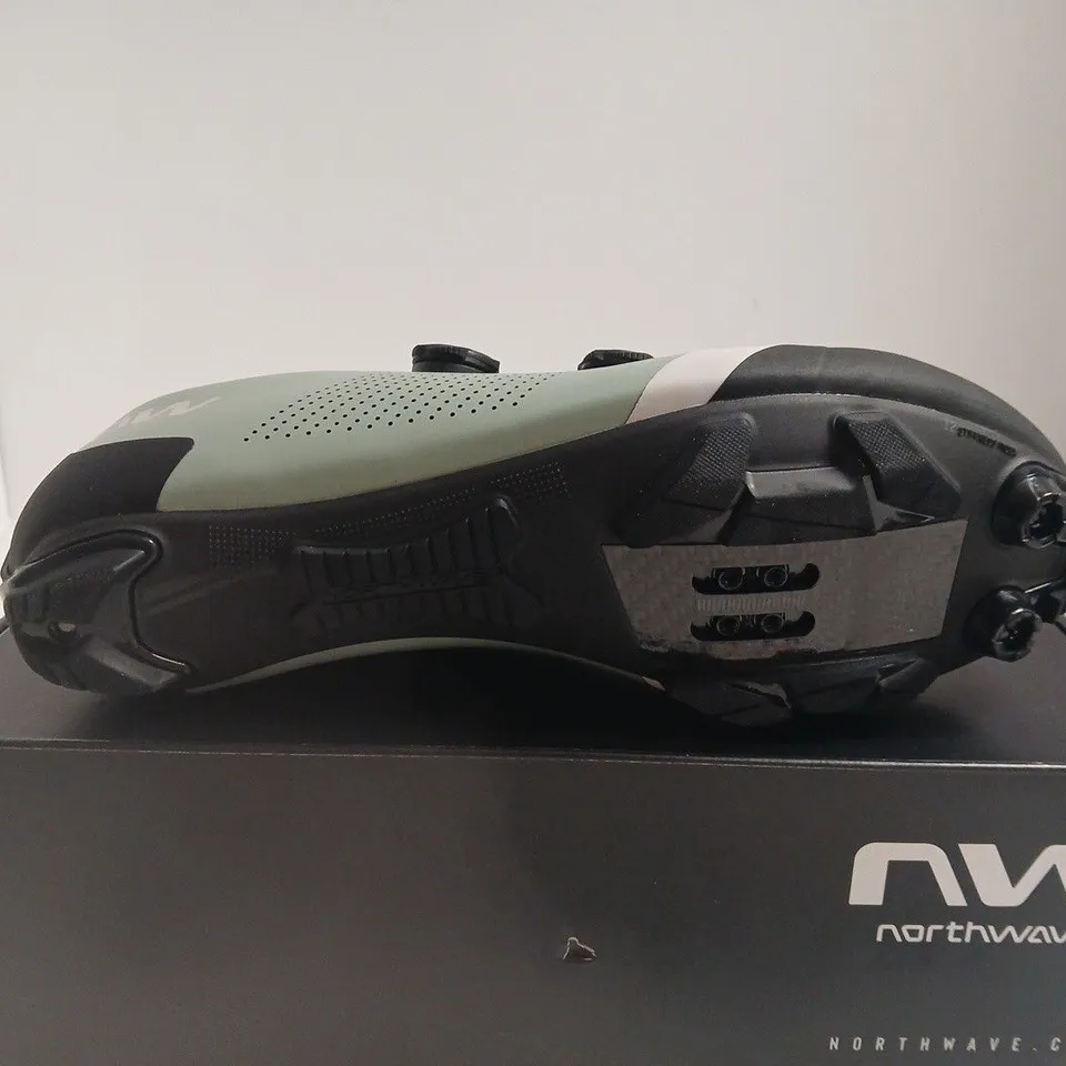 BOXED PAIR OF NORTHWAVE STRIKER SAGE CYCLING SHOES – UK 11