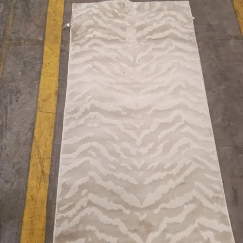 RUG RUNNER – GREY & WHITE WAVE PATTERN 143 CM X 73 CM