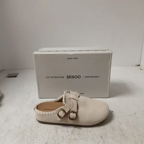 BOXED CITY ATTRACTION SRS00 WOMEN’S BUCKLE SLIP-ON MULES – UK4 (EU37)