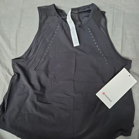 LULULEMON SCULPT CROPPED TANK IN BLACK - SIZE 6