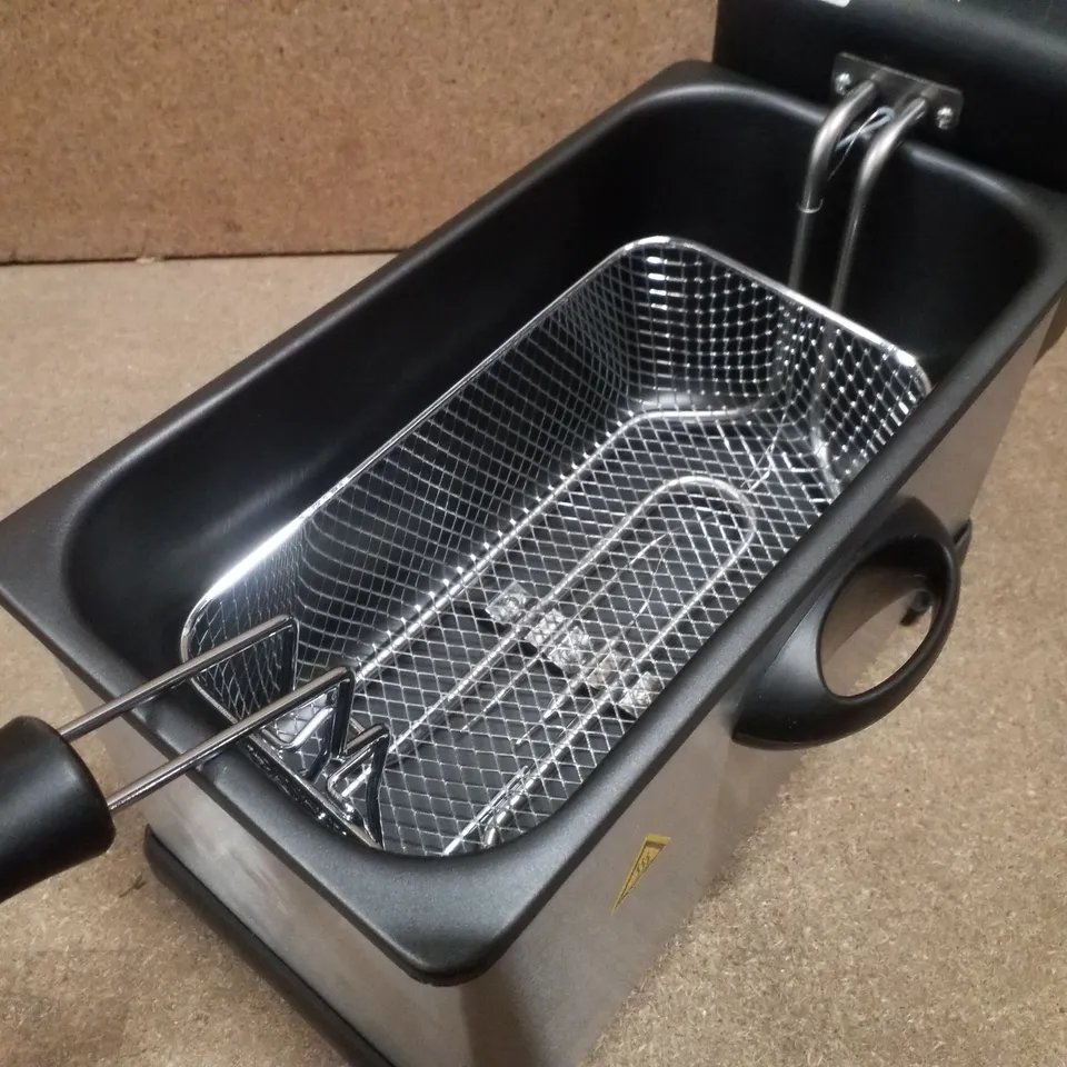 BOXED MORPHY RICHARDS 482000 CLEARVIEW 3.5L DEEP FAT FRYER