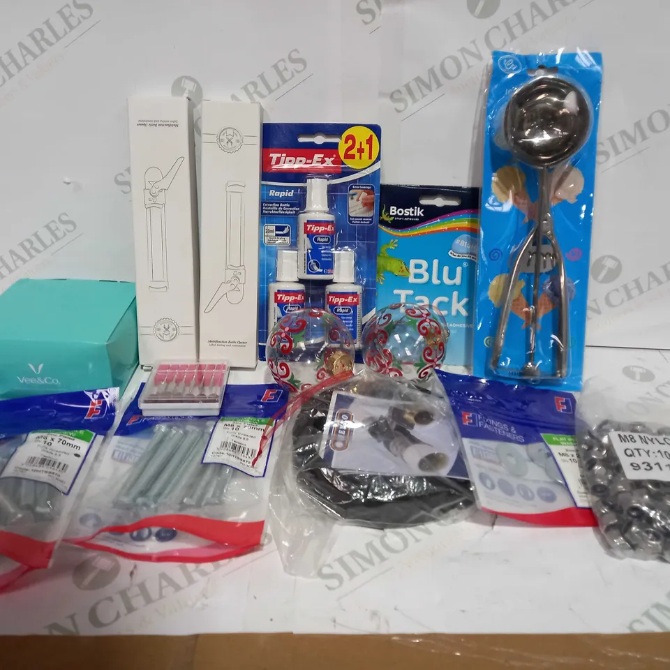 BOX TO CONTAIN APPROX 35 X ASSORTED HOUSEHOLD PRODUCTS, INCLUDES BOLTS, BLUE TACK, ICE CREAM SCOOP ETC
