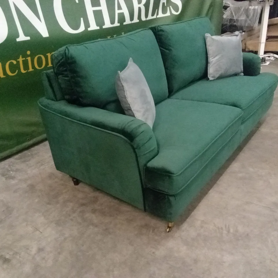 MARCANTONIO 3 SEATER VELVET SOFA - EMERALD GREEN