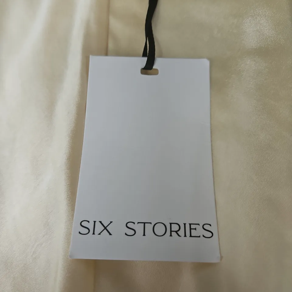 SIX STORIES SATIN SIZE 12 DRESS