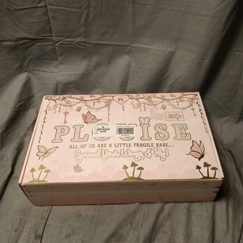 PLOUISE MYSTERY GIFT BOX, SEALED