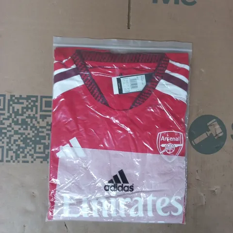 BAGGED ADIDAS ARSENAL FOOTBALL JERSEY IN RED SIZE 4XL