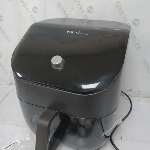 INSTANT VORTEX PLUS WITH CLEARCOOK 5.7L AIR FRYER