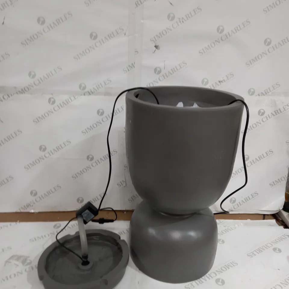 KELLY HOPPEN JIER PUMP 