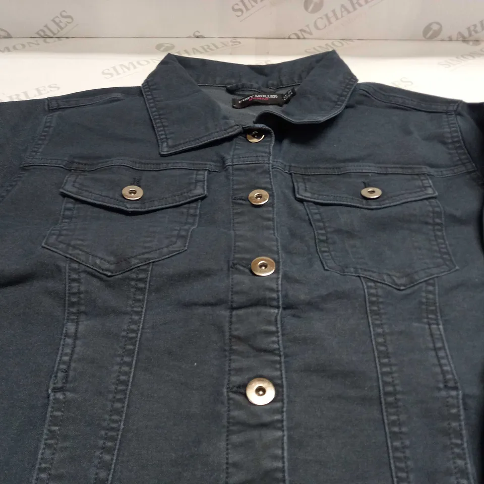 KURT MULLER WOMAN CROP FAUX DENIM JACKET IN NAVY - UK 20