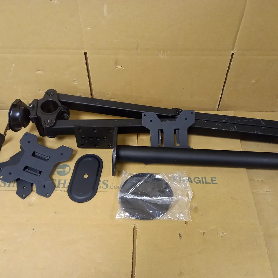 BONTEC TRIPLE MONITOR STAND FOR 3 MONITORS