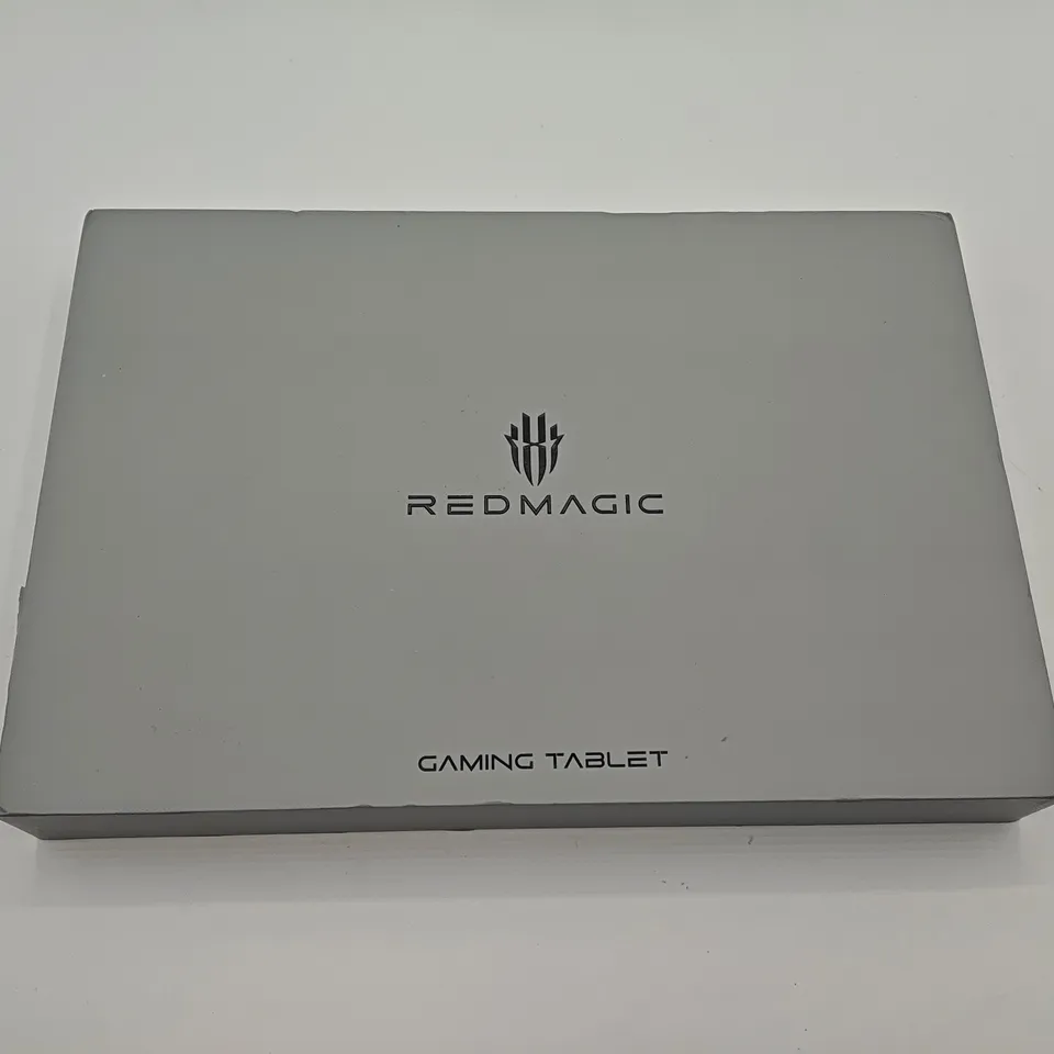 BOXED REDMAGIC ASTRA GAMING TABLET IN STAR FROST - NP05J