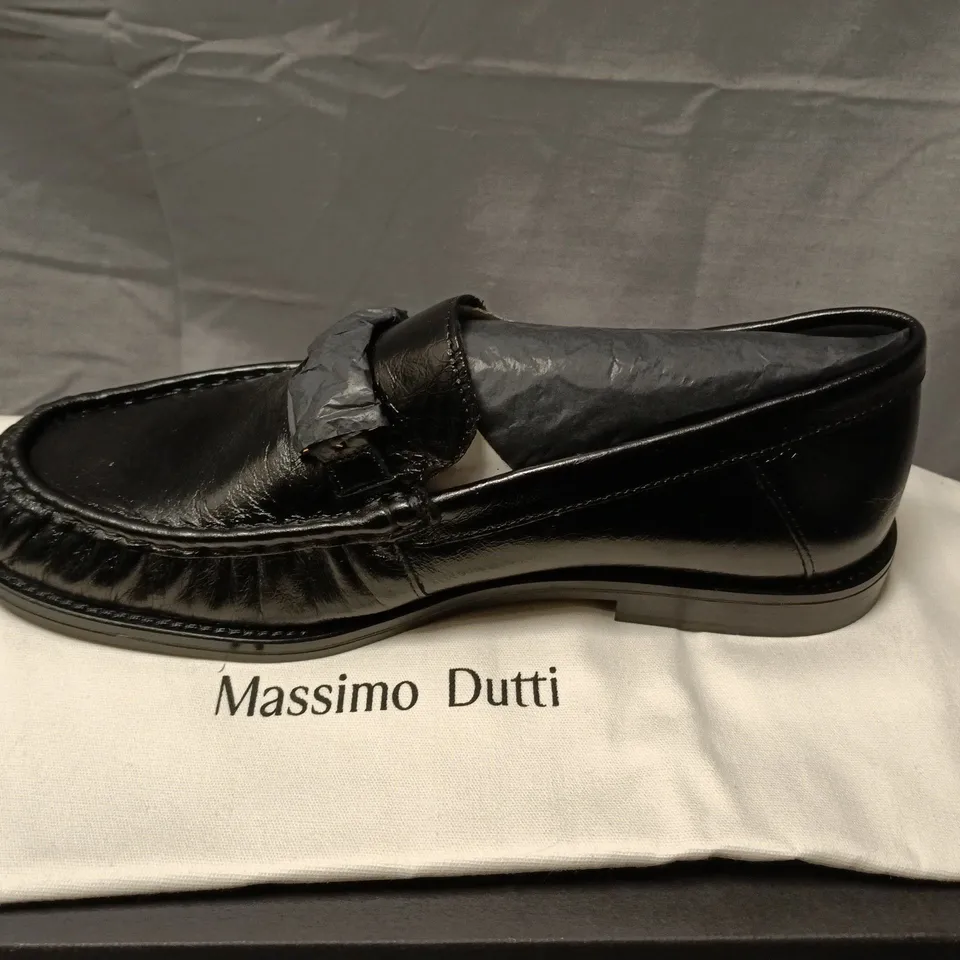 MASSIMO DUTTI MEN'S BLACK PATENT LEATHER LOAFERS – UK 5 (EU 38)