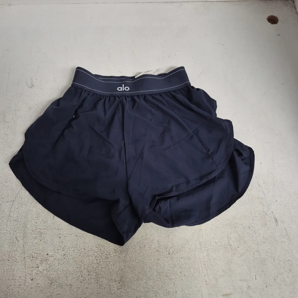 ALO YOGA MATCH POINT SHORT – NAVY – UK SIZE S