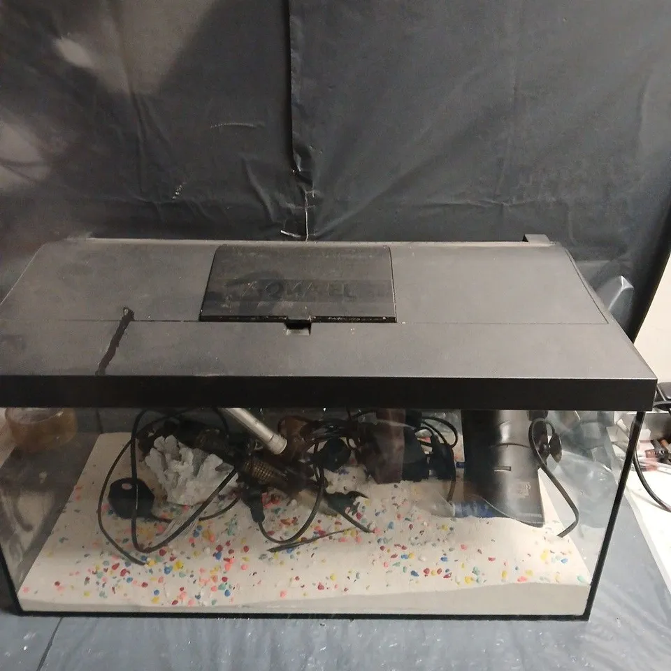 AQUAEL AQUARIUM FILTER UNIT WITH ACCESSORIES